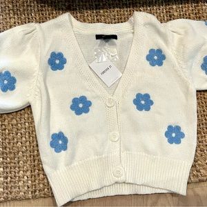 Forever 21// Floral cropped cardigan// Sold out online